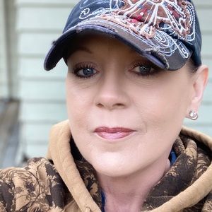 Meet your Posher, Paula